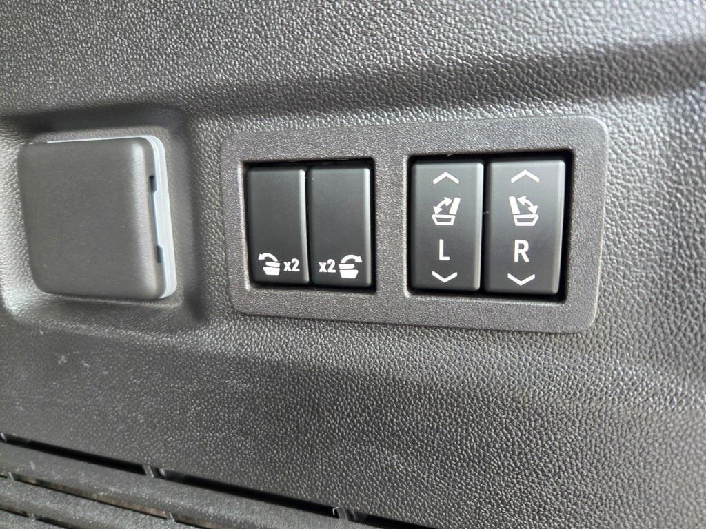 used 2023 GMC Yukon car, priced at $65,800