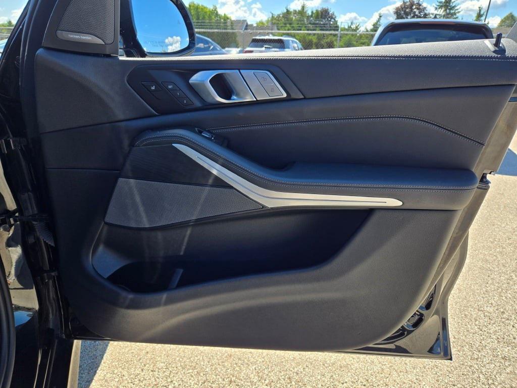 used 2022 BMW X7 car, priced at $59,600