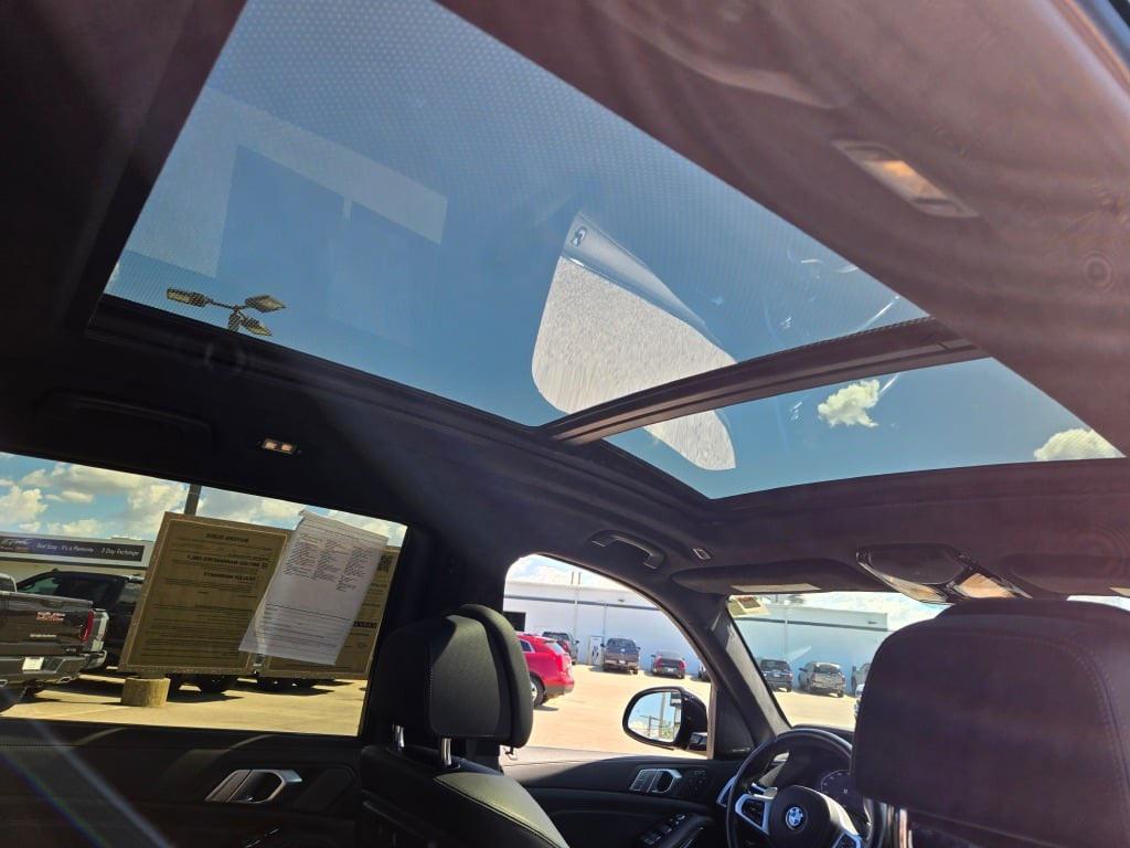 used 2022 BMW X7 car, priced at $59,600