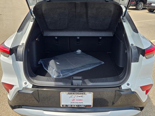 new 2025 Buick Envista car, priced at $27,590