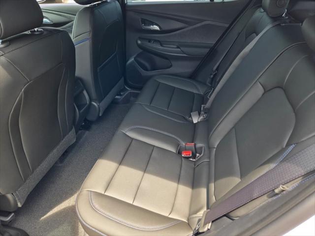 new 2025 Buick Envista car, priced at $27,590