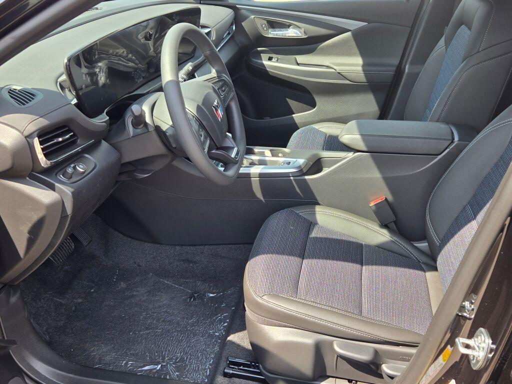 new 2025 Buick Envista car, priced at $23,990