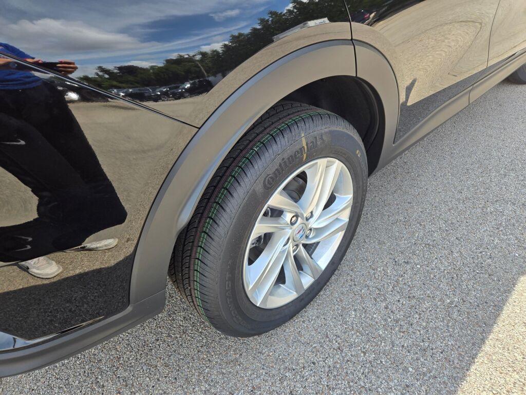 new 2025 Buick Envista car, priced at $23,990