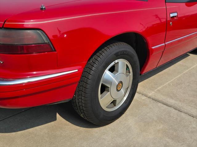 used 1988 Buick Reatta car, priced at $8,850