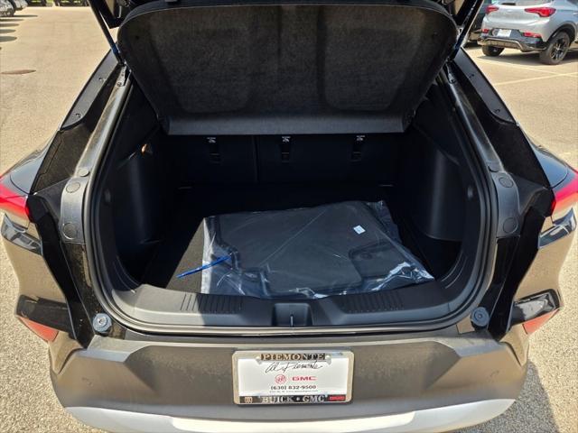 new 2025 Buick Envista car, priced at $26,685