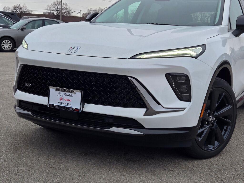 new 2025 Buick Envision car, priced at $39,917