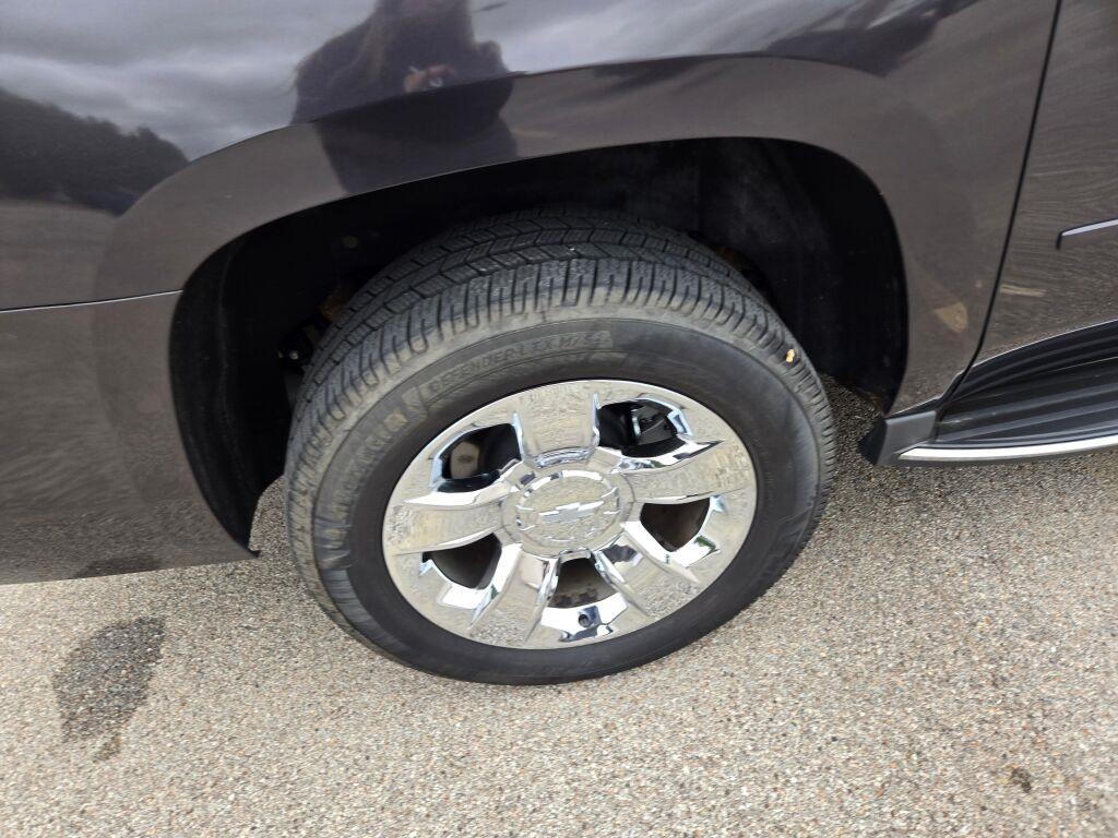 used 2016 Chevrolet Suburban car, priced at $19,250