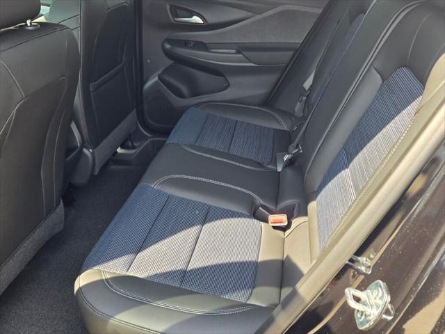 new 2025 Buick Envista car, priced at $24,809
