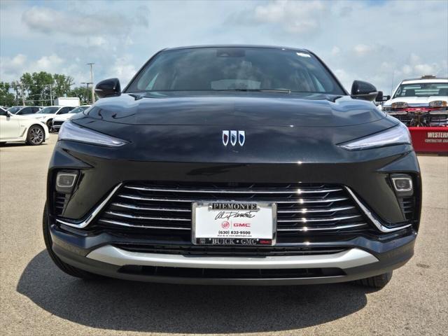 new 2025 Buick Envista car, priced at $24,809