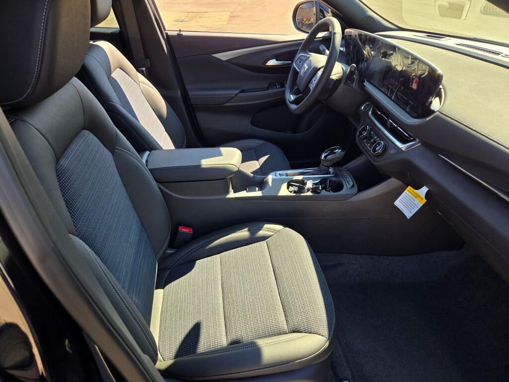 new 2025 Buick Envista car, priced at $24,985