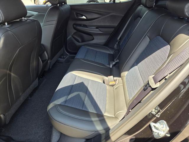 new 2025 Buick Envista car, priced at $26,256