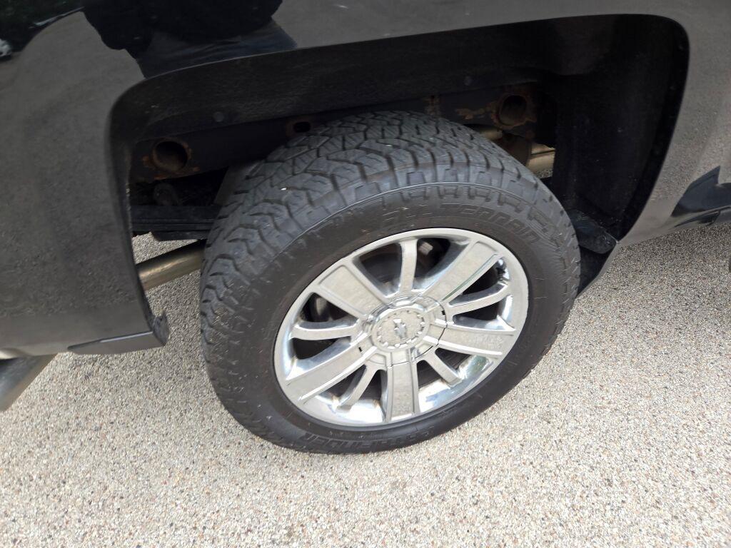 used 2018 Chevrolet Silverado 1500 car, priced at $37,725