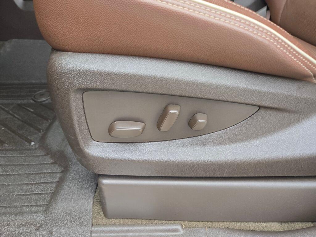 used 2018 Chevrolet Silverado 1500 car, priced at $37,725