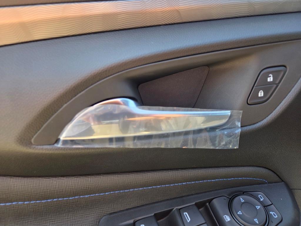 new 2025 Buick Envista car, priced at $27,069
