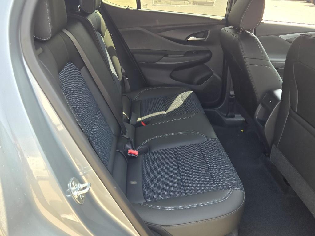 new 2025 Buick Envista car, priced at $23,926