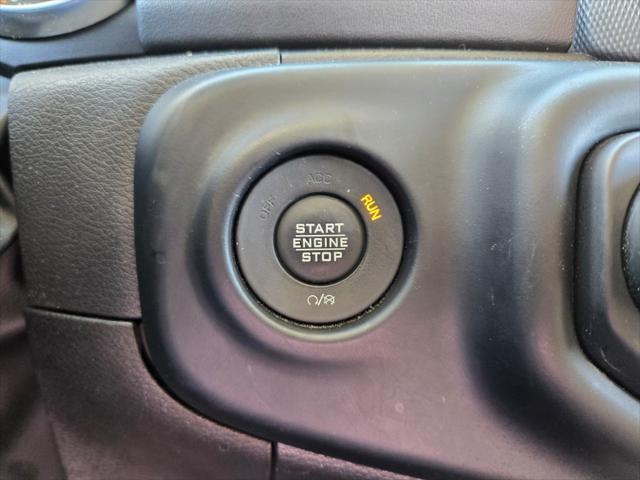used 2023 Jeep Gladiator car, priced at $33,250
