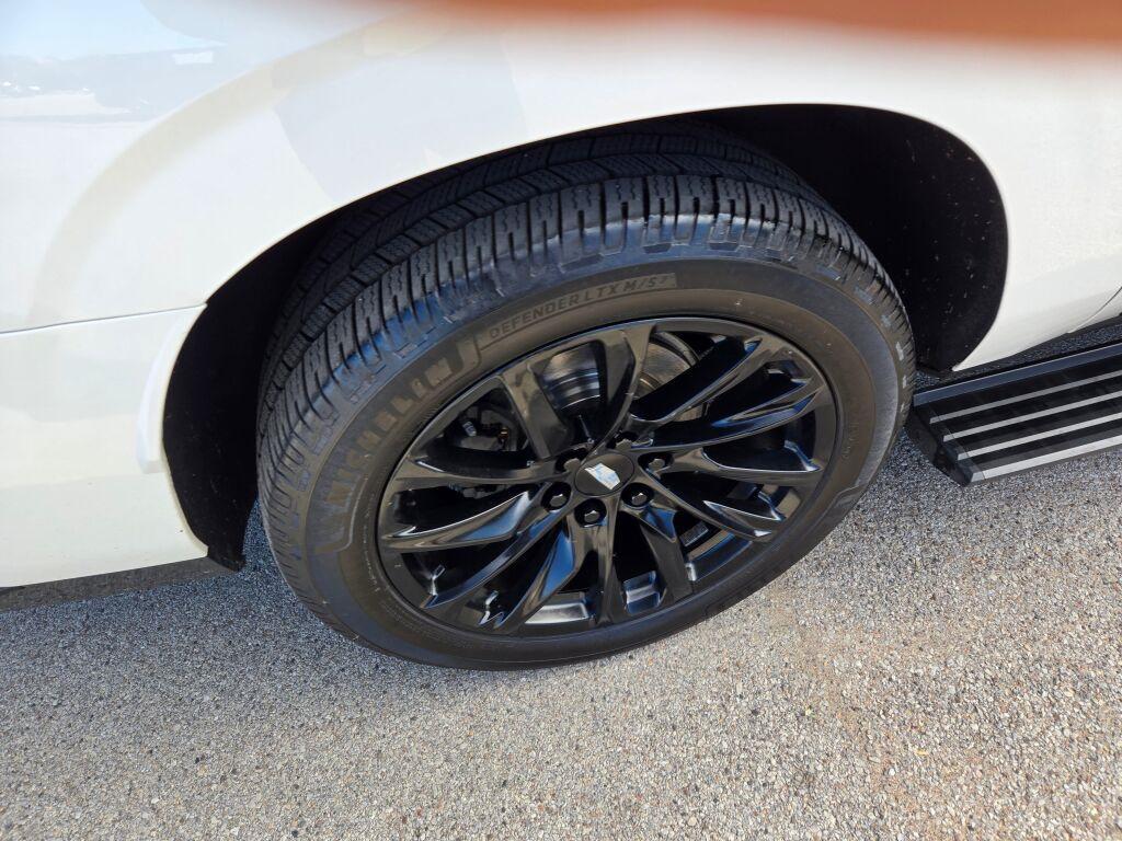 used 2023 Cadillac Escalade ESV car, priced at $75,850