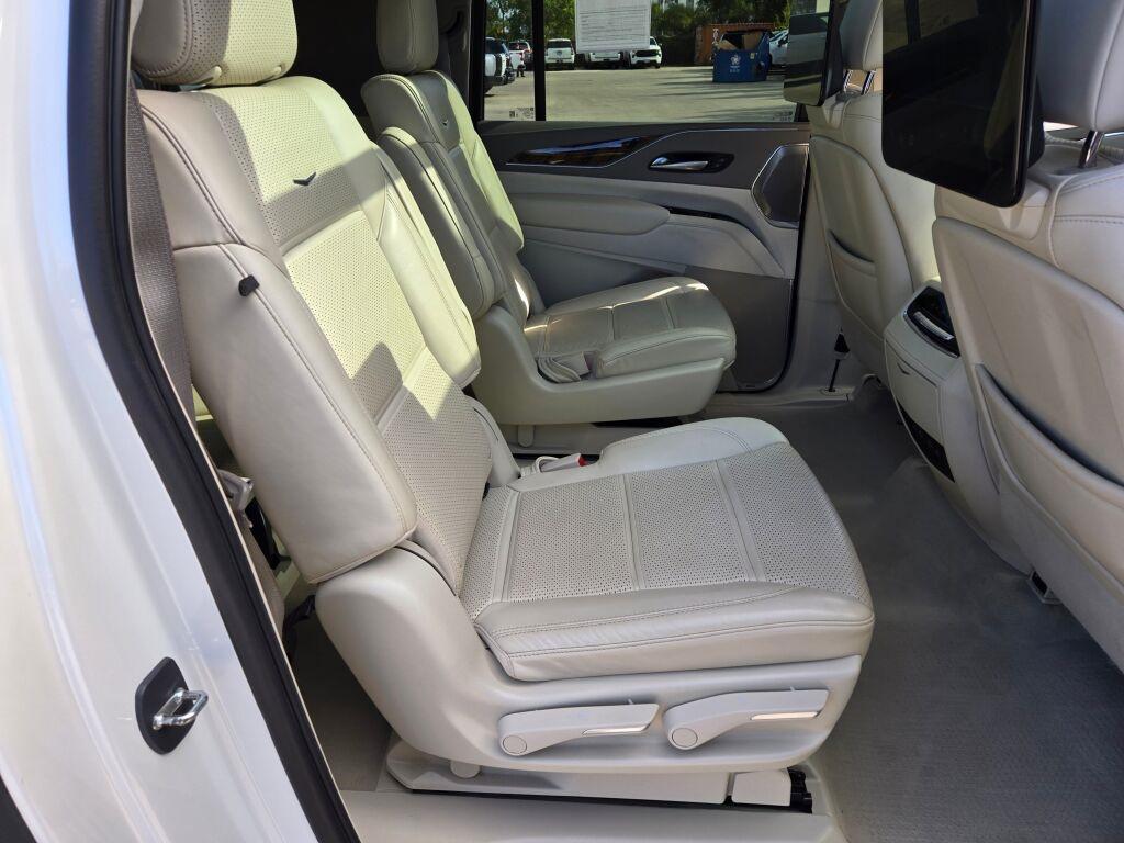 used 2023 Cadillac Escalade ESV car, priced at $75,850