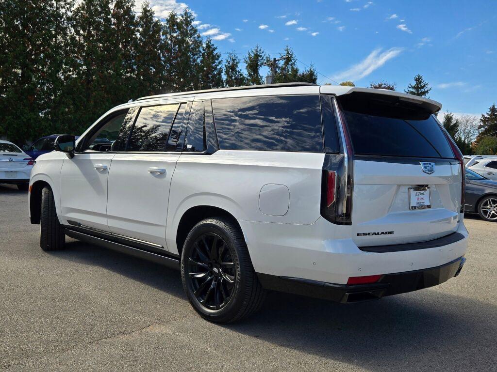 used 2023 Cadillac Escalade ESV car, priced at $75,850