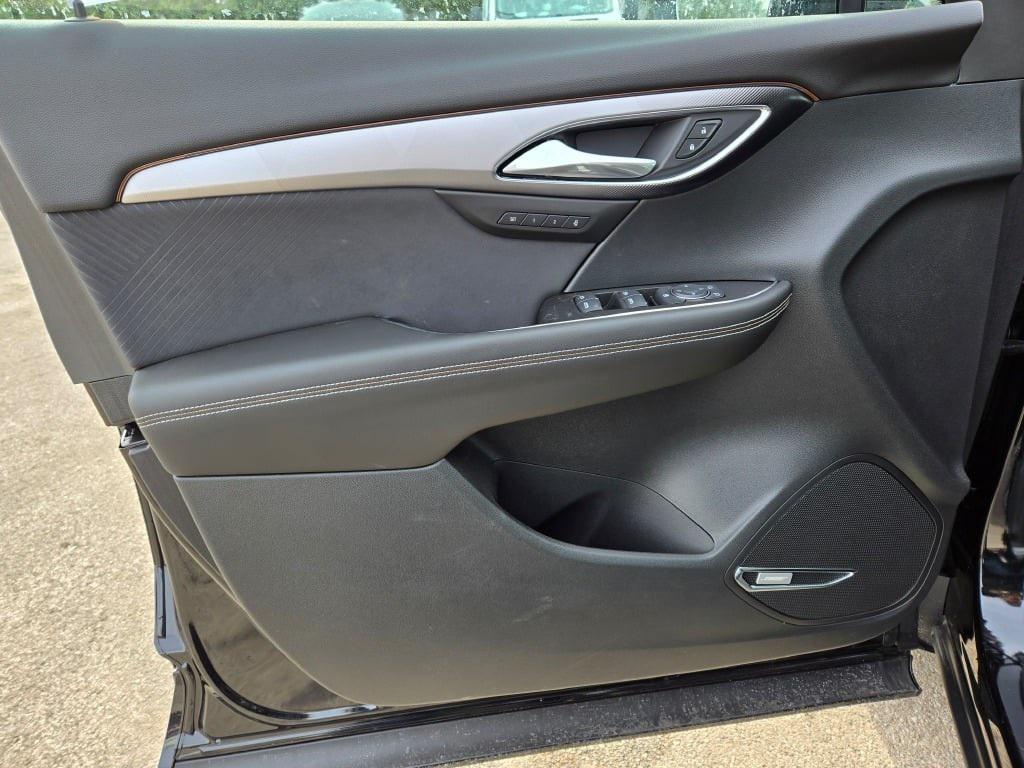 new 2025 Buick Envision car, priced at $38,763