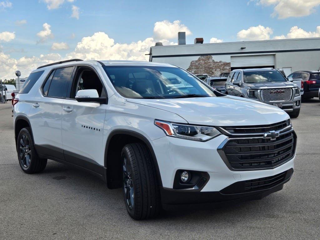 used 2021 Chevrolet Traverse car, priced at $32,925