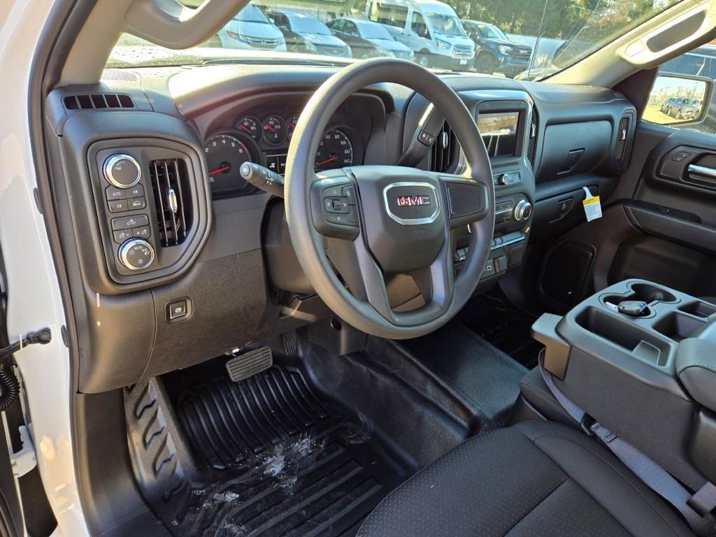 new 2025 GMC Sierra 1500 car, priced at $43,950