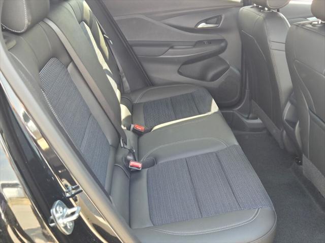 new 2025 Buick Envista car, priced at $25,714