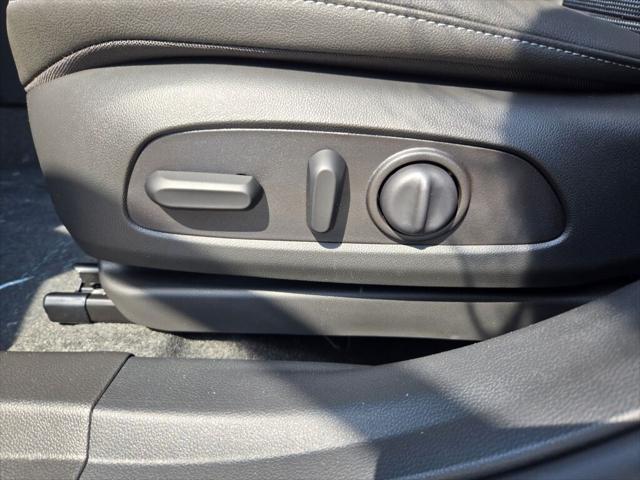new 2025 Buick Envista car, priced at $25,714
