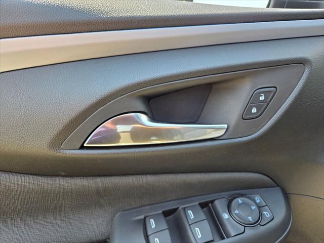 new 2025 Buick Envista car, priced at $25,714