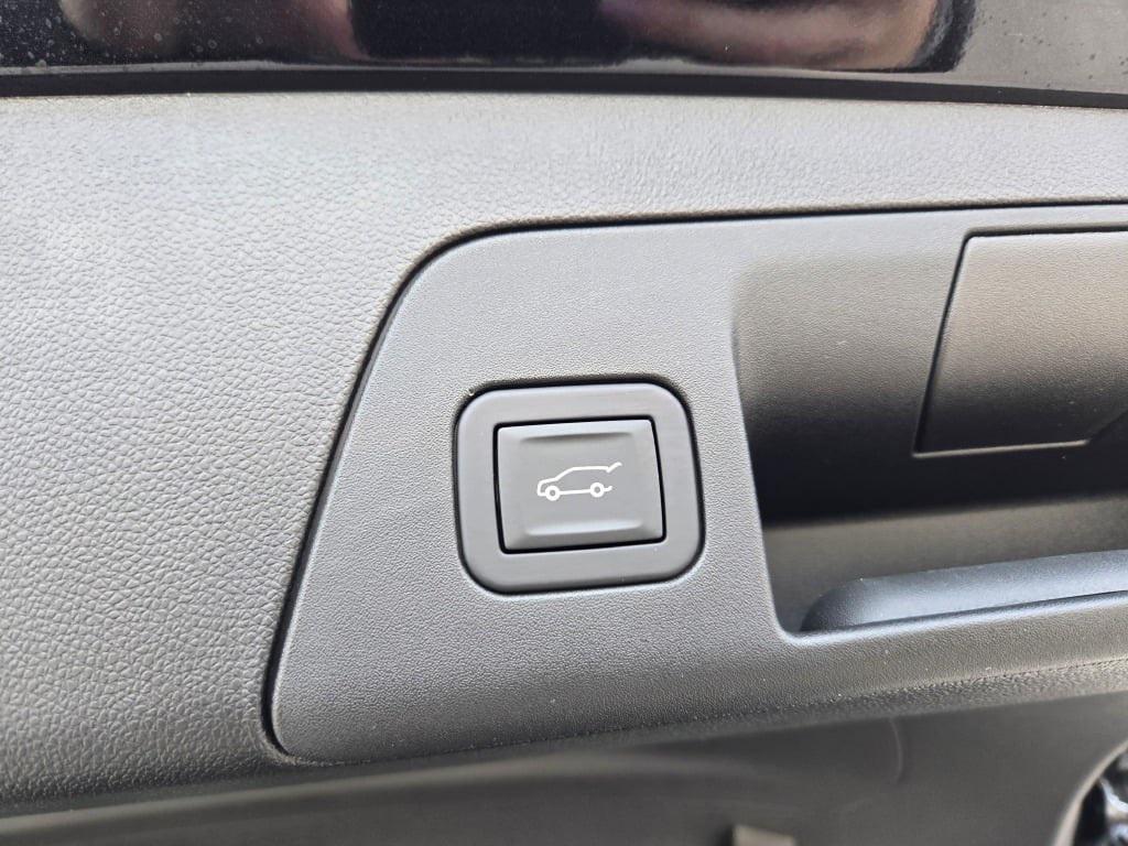 new 2025 Buick Envision car, priced at $44,026