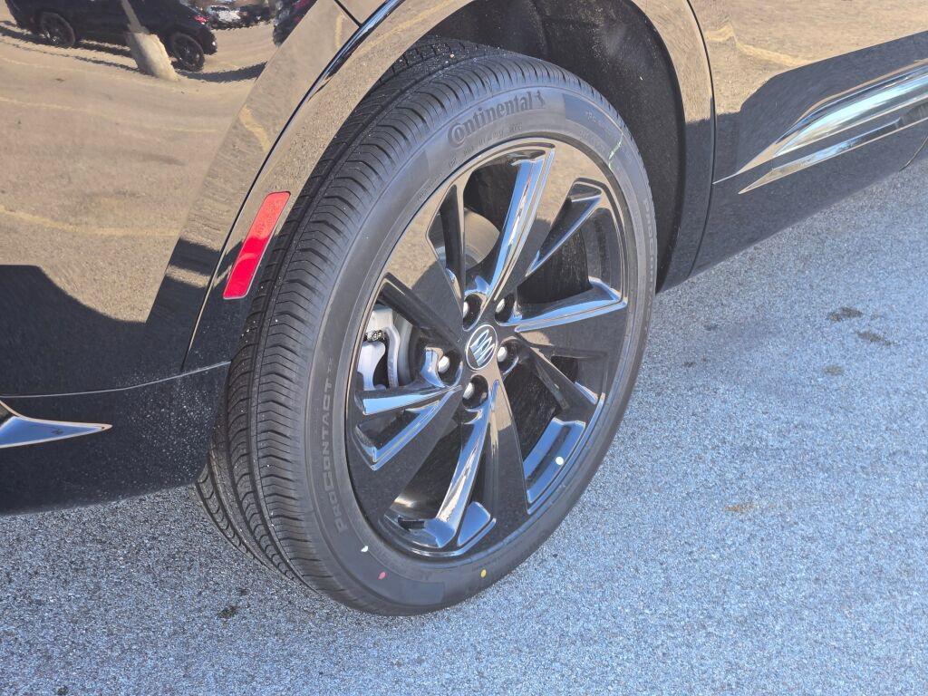 new 2025 Buick Envision car, priced at $41,401