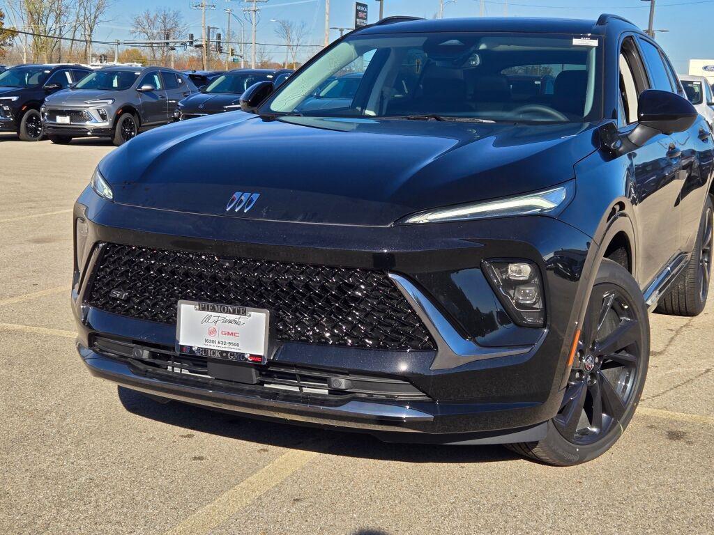 new 2025 Buick Envision car, priced at $41,401