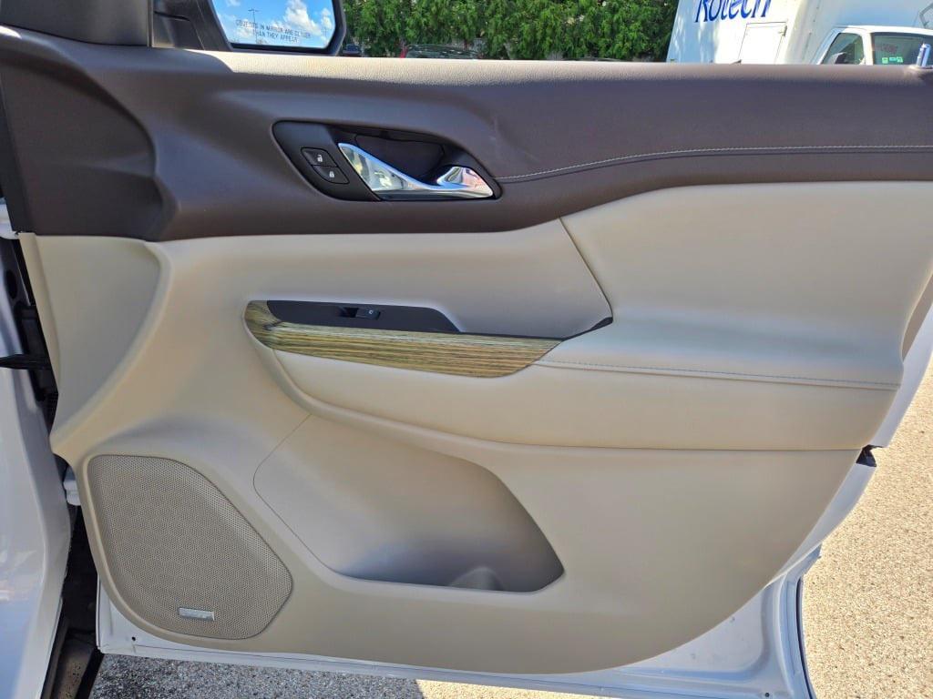 used 2019 GMC Acadia car, priced at $27,950