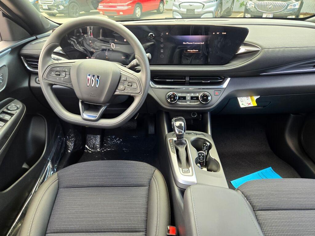 new 2025 Buick Envista car, priced at $24,985