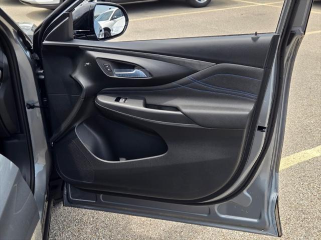 new 2025 Buick Envista car, priced at $28,880