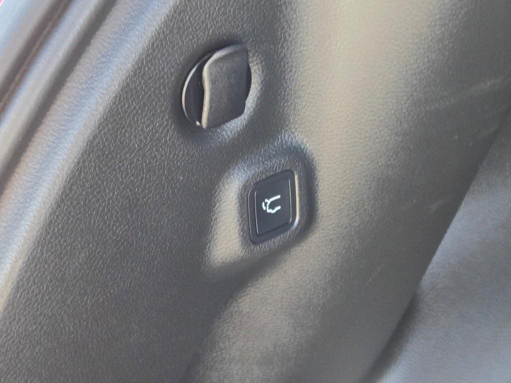 used 2022 Jeep Compass car, priced at $25,950