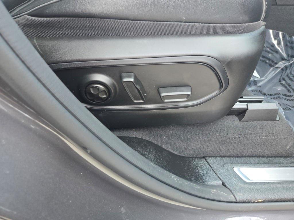 used 2022 Jeep Grand Cherokee car, priced at $37,550