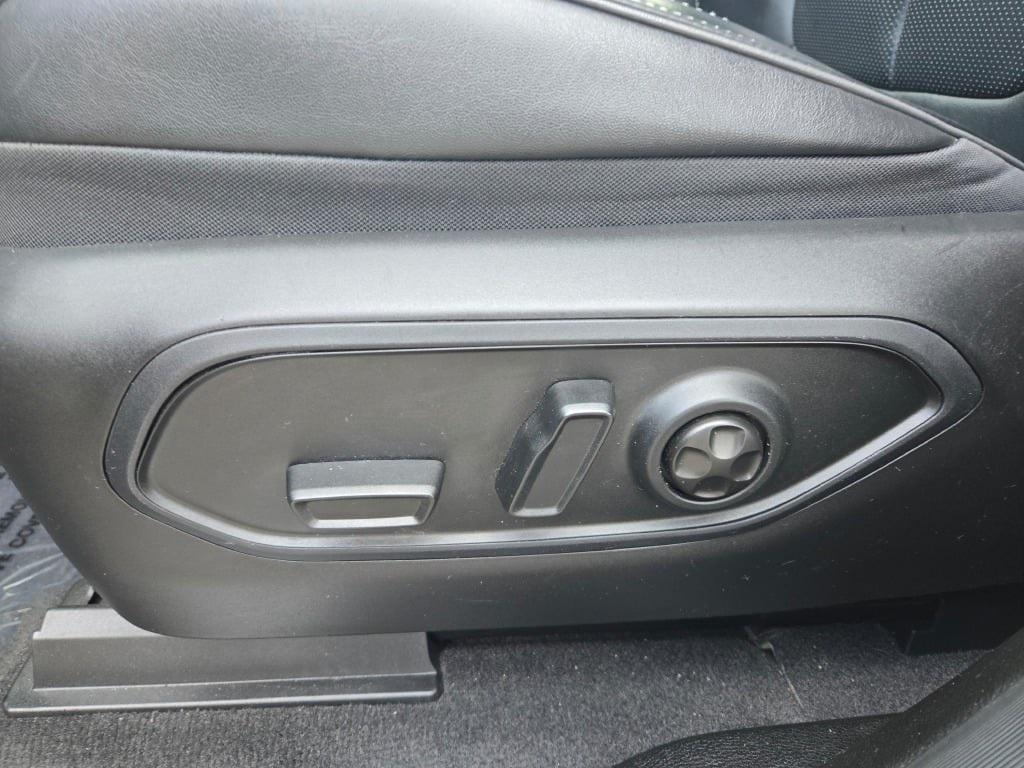 used 2022 Jeep Grand Cherokee car, priced at $37,550