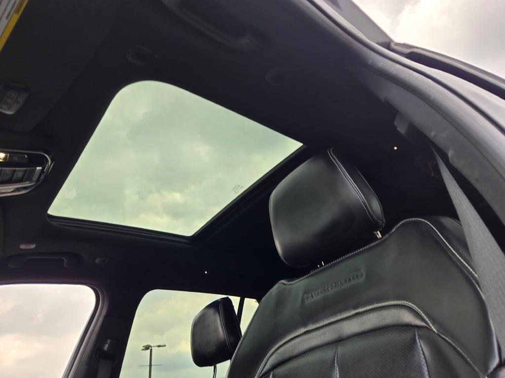 used 2022 Jeep Grand Cherokee car, priced at $37,550