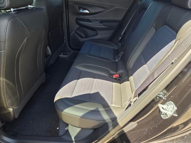 new 2025 Buick Envista car, priced at $24,709