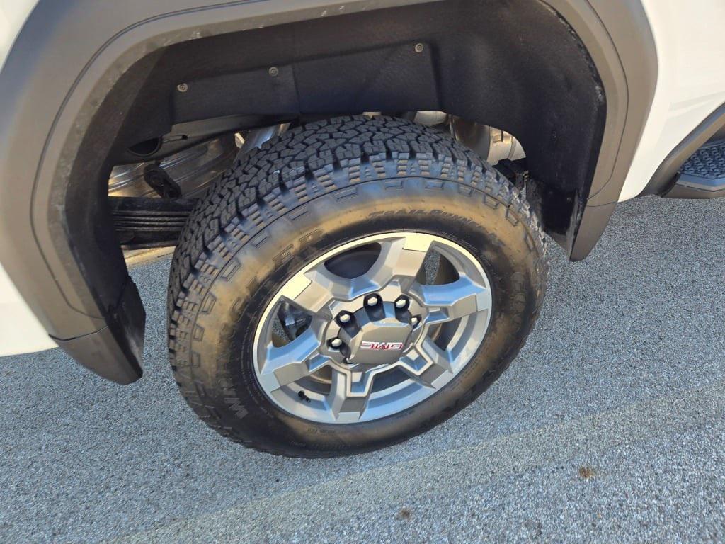 new 2025 GMC Sierra 2500 car, priced at $65,689