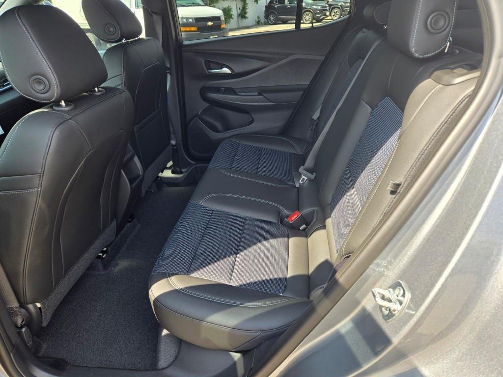 new 2025 Buick Envista car, priced at $23,990