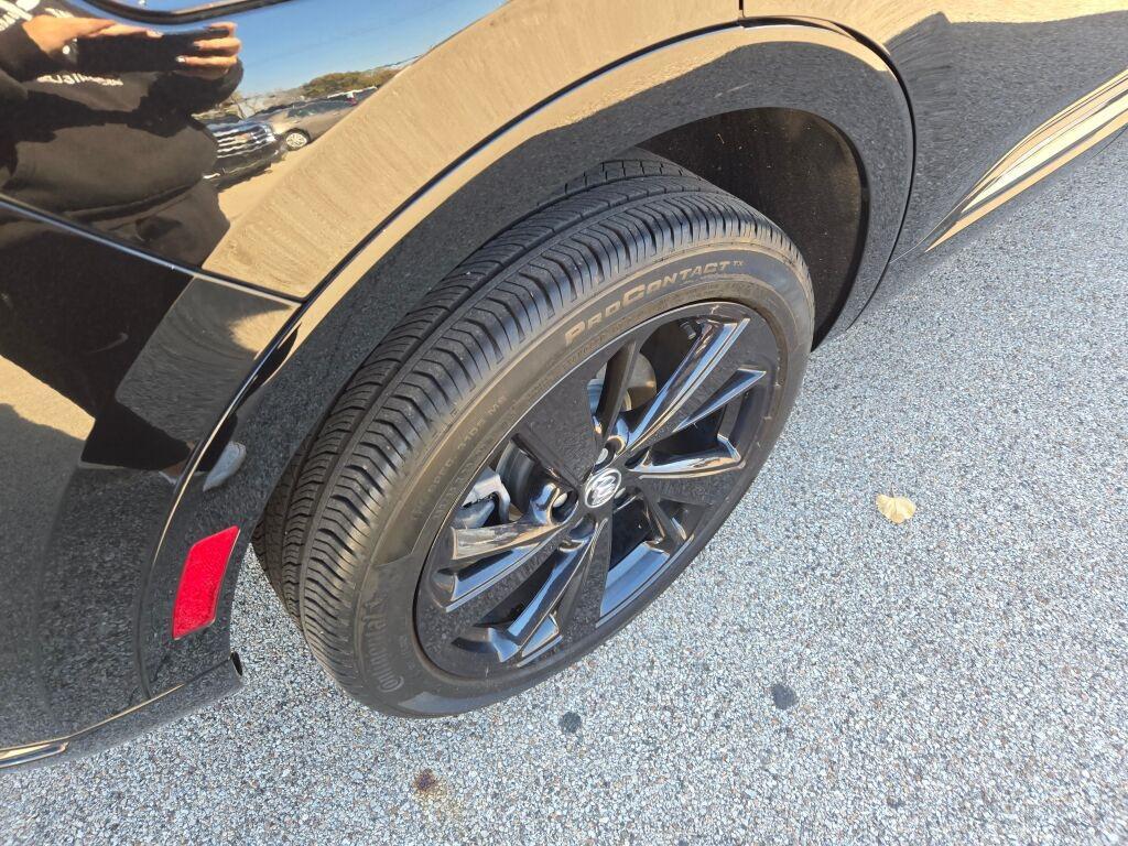 used 2023 Buick Envision car, priced at $25,450