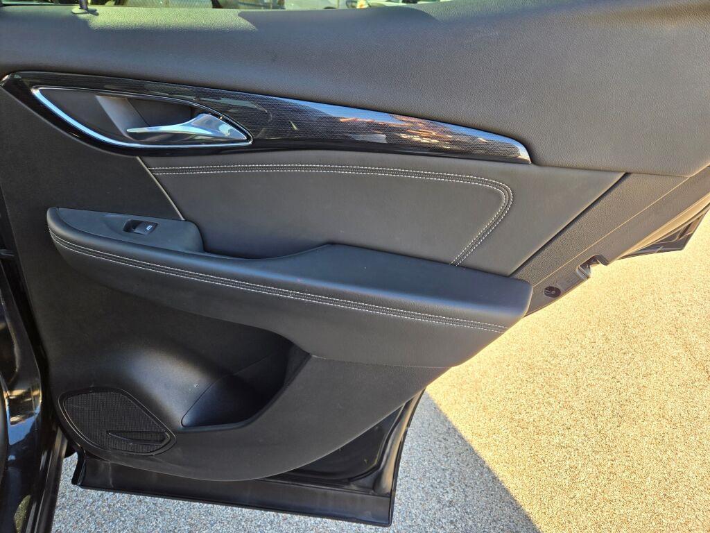 used 2023 Buick Envision car, priced at $25,450