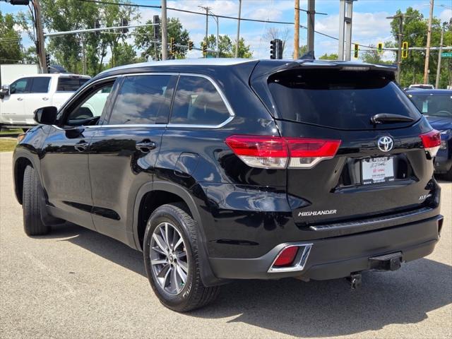 used 2019 Toyota Highlander car, priced at $29,800