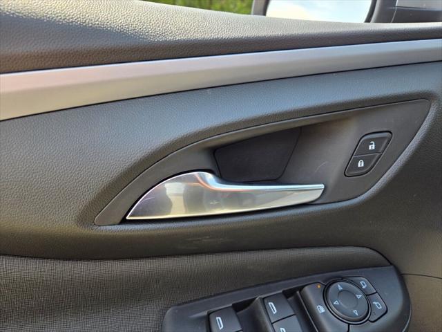 new 2025 Buick Envista car, priced at $24,709