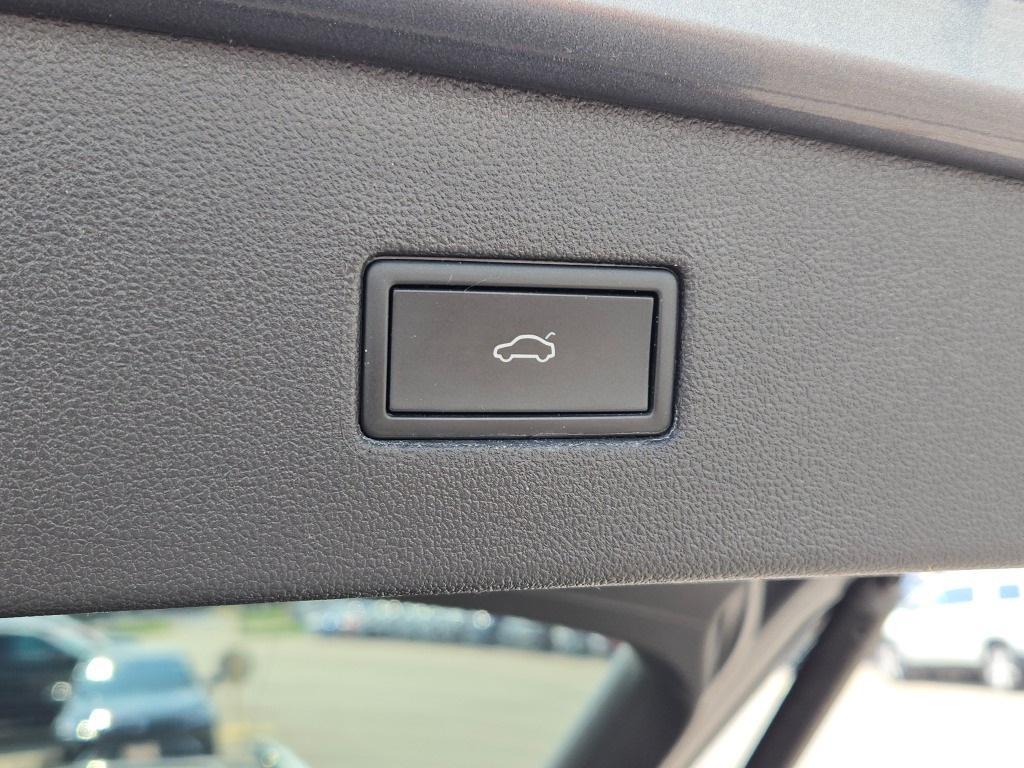 used 2022 Volkswagen Tiguan car, priced at $21,800
