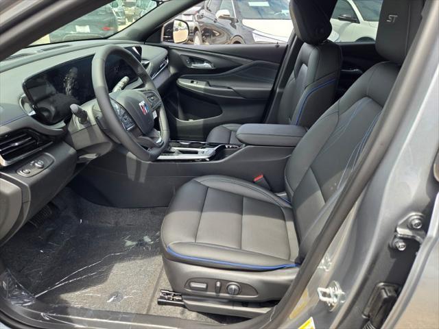 new 2025 Buick Envista car, priced at $28,085