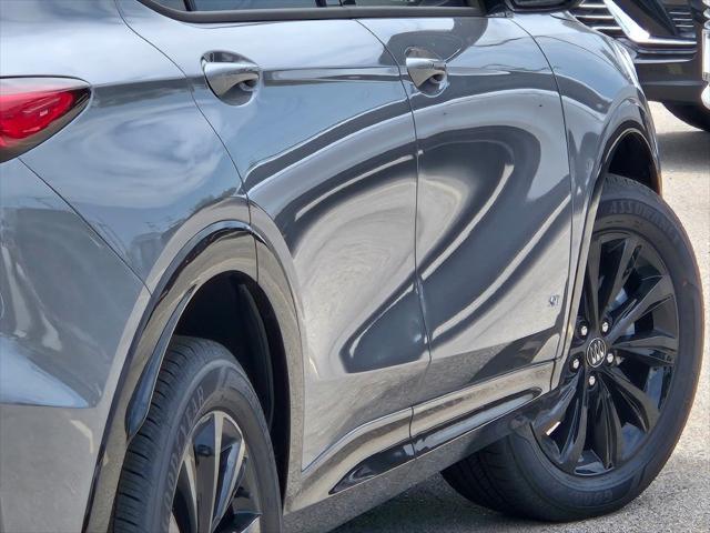 new 2025 Buick Envista car, priced at $28,085