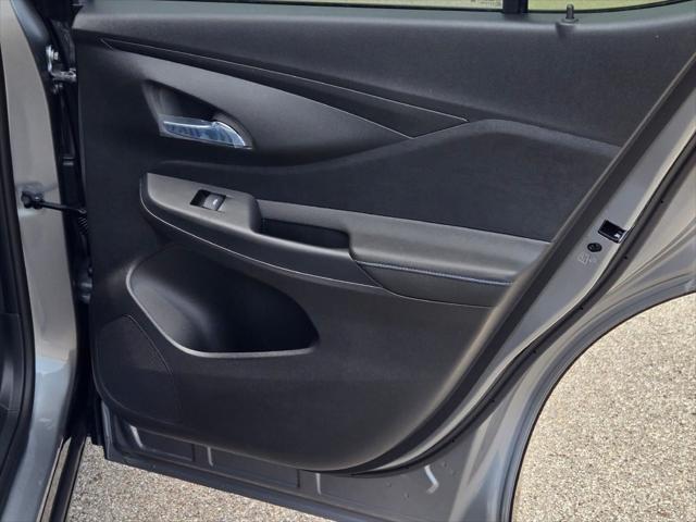 new 2025 Buick Envista car, priced at $28,085